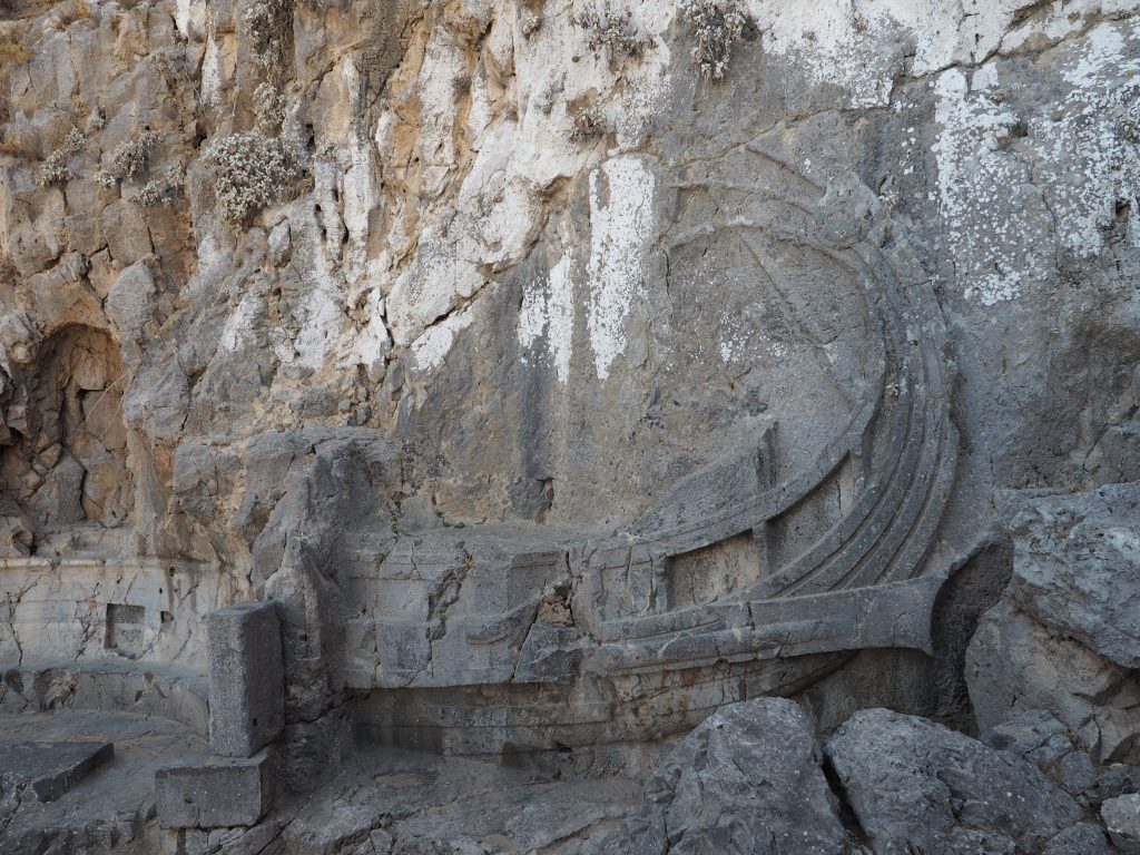 Relief am Eingang zur Akropolis von Lindos auf Rhodos