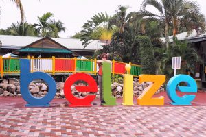 Im Dutyfree Center in Belize