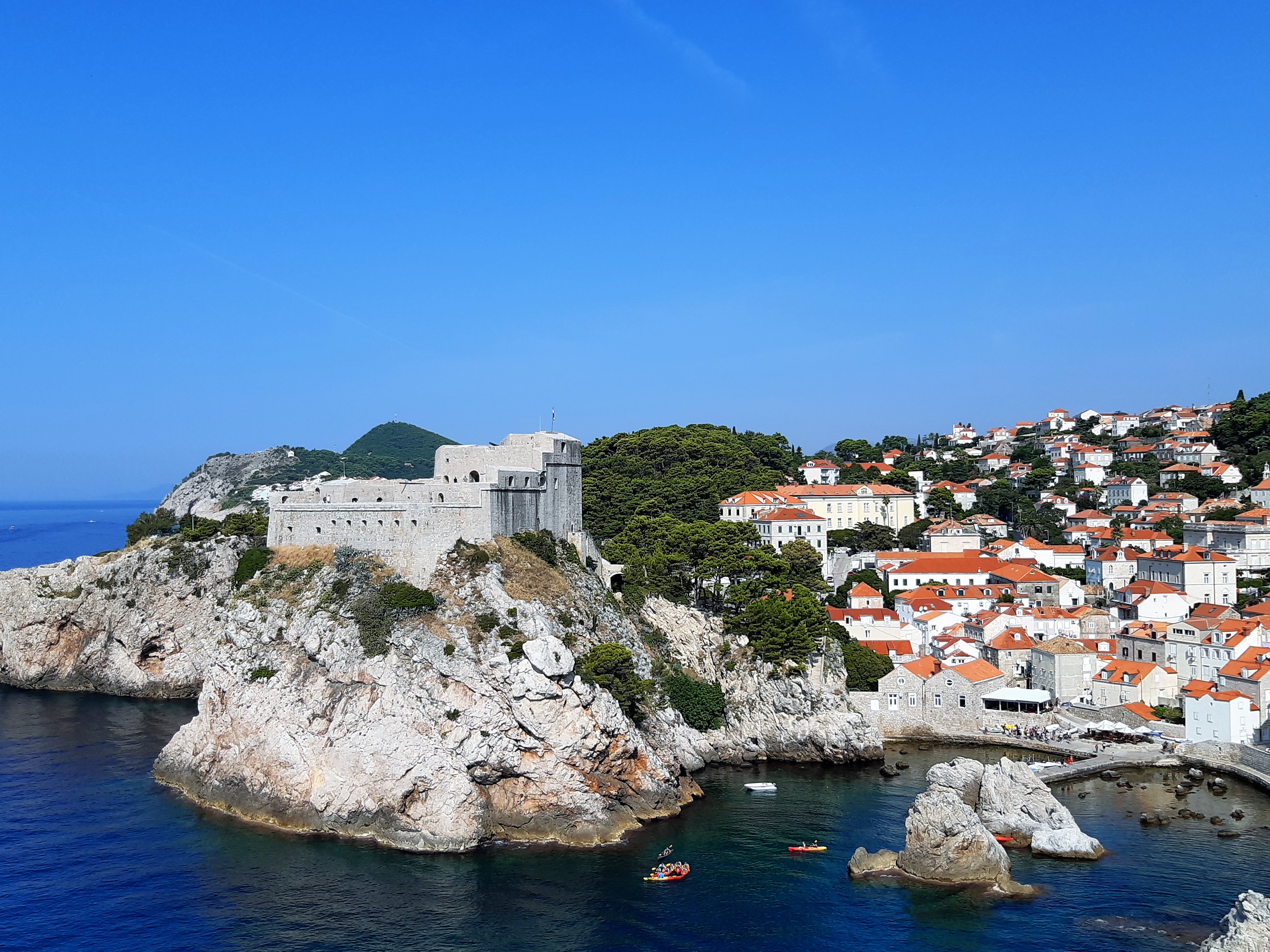 Kreuzfahrt durch die Adria - Dubrovnik mit der Stadtmauer auf eigene Faust entdecken