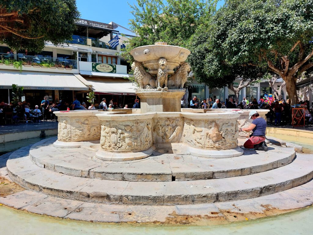 Morosini-Brunnen in der Altstadt von Heraklion