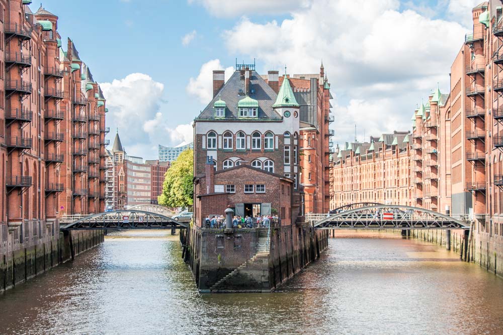 Wasserschloss in der Speicherstadt in Hamburg, UNESCO Weltkulurerbe